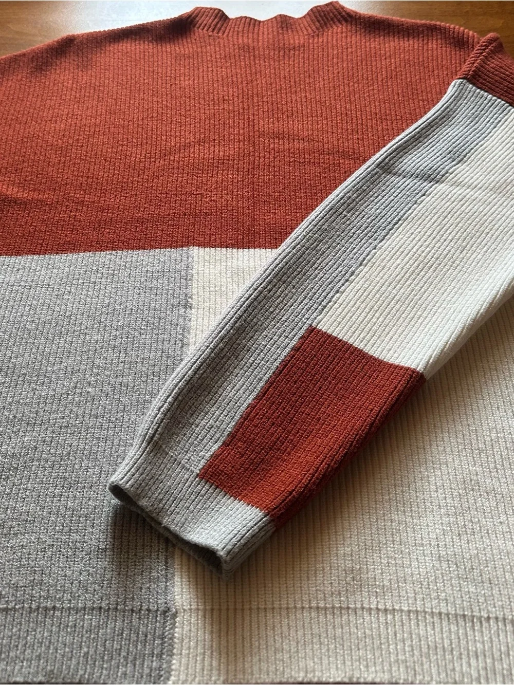 Roolee•colorblock mock-neck sweater•large•viscose blend•rust orange/cream/gray